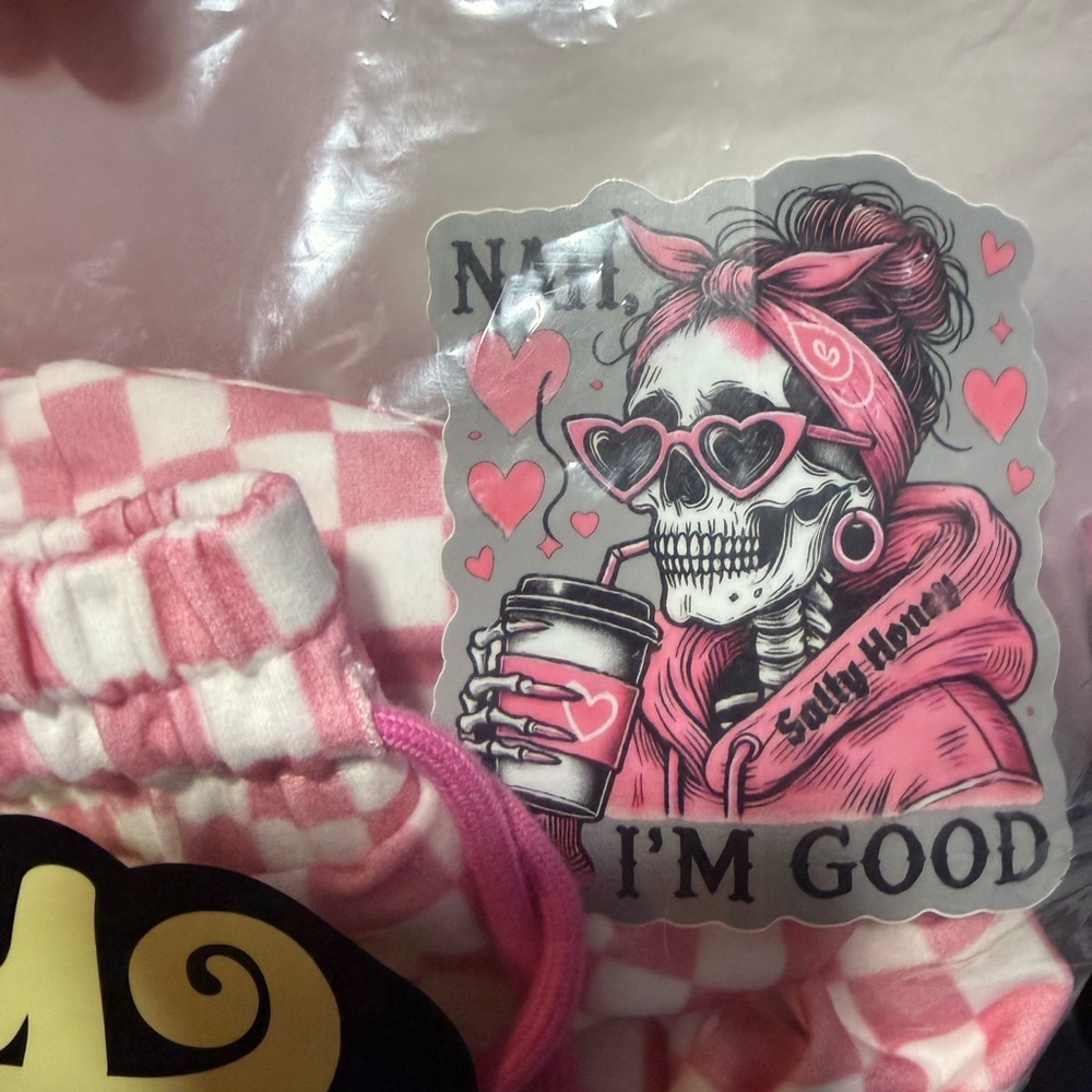 Pink fighter Checkered sweat Pants breast cancer awareness cargo pants run small - Picture 9 of 10